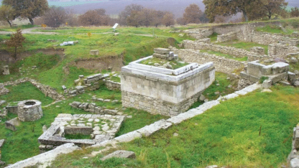 razboiul troian o poveste legendara intre mit si realitate detalii inedite